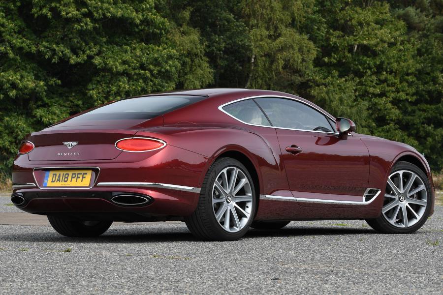  Bentley Continental GT 2018 года  (UK) (фото 31 из 40)